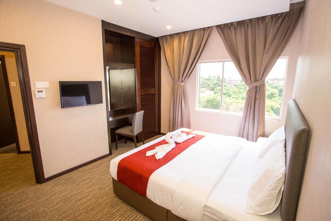 Icon Hotel Segamat Esterno foto